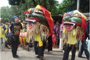 Seni tradisi Barong dari Sekeloa Bandung meriahkan seren taun Jagaseke.